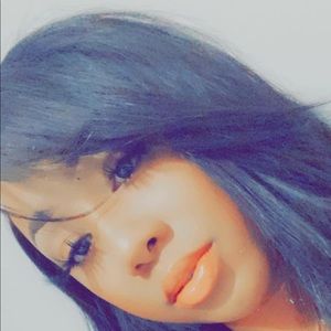 Meet your Posher, Karina